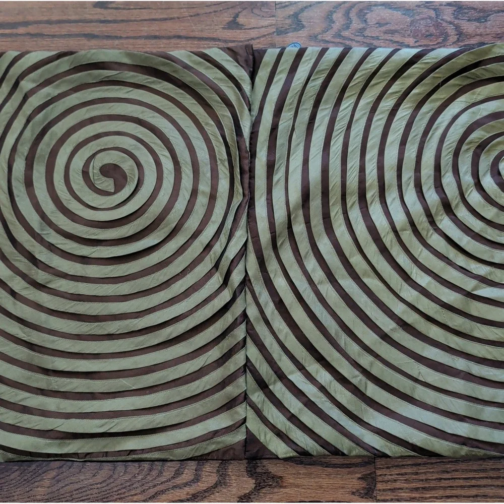 Pier 1 Imports Brown & Green/Olive Spiral Ribbon Set Of 2 Pillow Covers 18